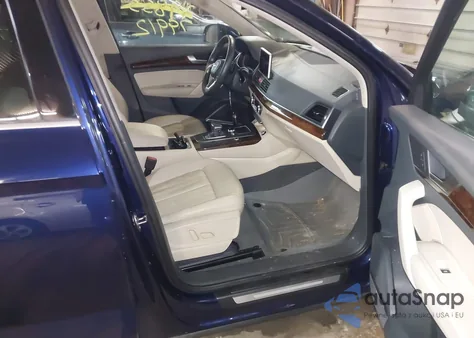 2018 Audi Q5 2.0T Premium/2.0T Tech Premium z USA, uszkodzony, nr VIN WA1BNAFY4J2016053